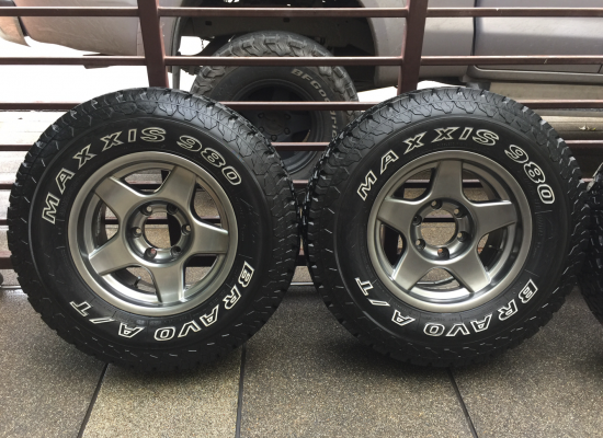 ล้อ Bradley ขอบ16 พร้อมยาง All Maxxis980 265 70 16 ปลายปี14 ดอกเต็ม เนื้อนิ่มๆ ใช้กันยาว ราคาไม่แพง
