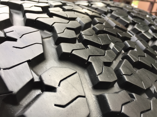 ล้อ Bradley ขอบ16 พร้อมยาง All Maxxis980 265 70 16 ปลายปี14 ดอกเต็ม เนื้อนิ่มๆ ใช้กันยาว ราคาไม่แพง