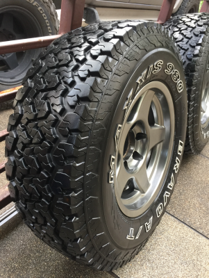 ล้อ Bradley ขอบ16 พร้อมยาง All Maxxis980 265 70 16 ปลายปี14 ดอกเต็ม เนื้อนิ่มๆ ใช้กันยาว ราคาไม่แพง
