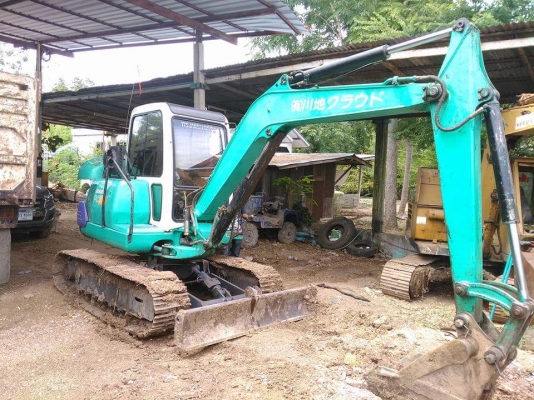 ขาย 400,000 KOMATSU pc 45-7 หัวเก๋ง เครื่องดี ปั๊มแรง เอวแน่น ช่วงล่างเต็ม แอร์เย็นเจี๊ยบ รถสวย รถอยู่ นครสวรรค์ 090-772-3710 090-772-3708