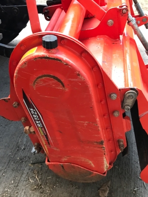 รถไถ L4708SP