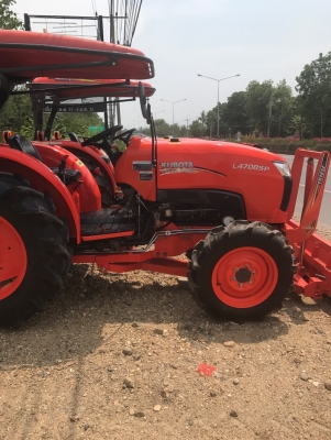 รถไถ L4708SP