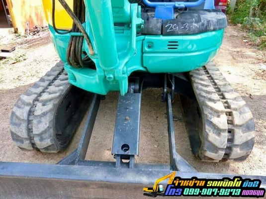 ขายรถแบ๊คโฮเก่านอก ยี่ห้อ : KOMATSU แบบ : PC30MR-1 ระบบดี เอวแน่น เครื่องนิ่ม   แทรกยาง ปั้มนิ้วคอนโทนสั้น รถเก่านอกแท้ไม่เคยใช้งายในไทย100\% มีเอกสารใบอินวอย ราคา 420,000 บาท ตอรองได้ สนใจติดต่อ : 099-907-9273 กิ๊ฟ กมลชนก