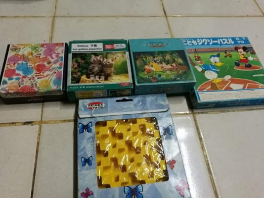 5 อัน 300 บ. ส่งฟรี083-2000058  LINE ID: line832923 ภาพต่อจิ๊กซอแบบต่างๆ 4 กล่อง ช่องทำน้ำแข็งก้อนแบบใส่ตู้เย็น