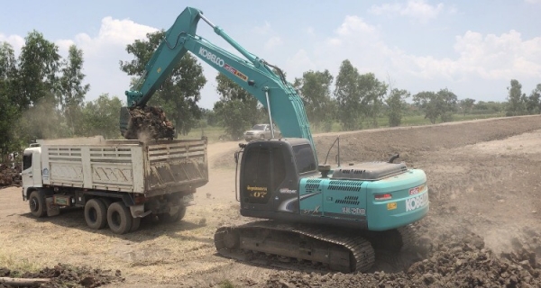 ขาย KOBELCO SUPER-X  มี VDO การทำงานให้ชม สนใจชม วีดีโอ ให้ติดต่อทางไลน์ ไอดีไลน์ kobelco.14 หรือโทร 081-4283210