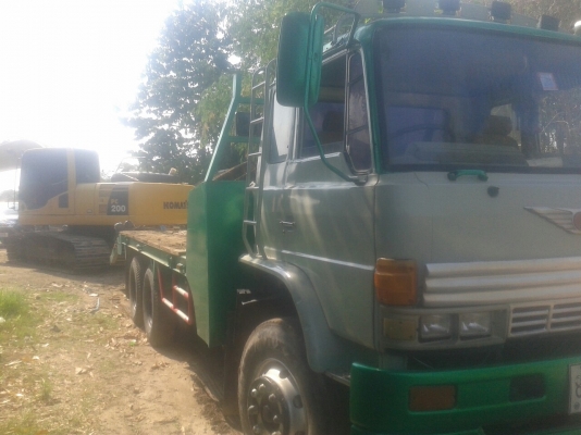 ขาย komarsu pc200 m8พร้อมเทรนเลอร์227