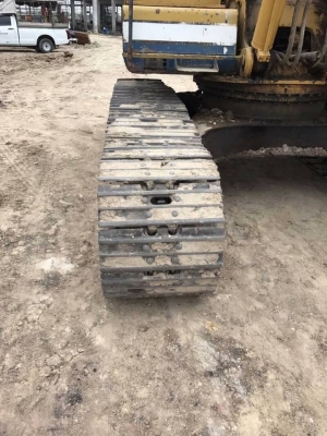 ขาย 535,000 บาท KOBELCO SK200 MARK 3  เครือง 6D31-Turbo ปั้ม K3V โช่หนา เอวแน่น (ไฟฟ้าครบ กล่อง จออยู่ มอเตอร์ยังอยู่ ) เอกสารชื้อขาย   รถอยู่ จ.ชลบุรี โทร 0981862844