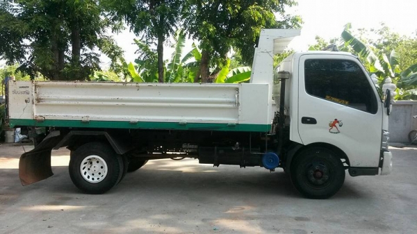 ขายรถดั้มHINO ปี56 เครื่อง150แรง รถสวยสภาพดีมาก รถห้างแท้ออกป้ายแดง ราคา680,000 สนใจโทร 090-8588220ค