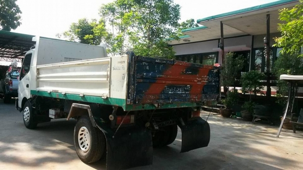 ขายรถดั้มHINO ปี56 เครื่อง150แรง รถสวยสภาพดีมาก รถห้างแท้ออกป้ายแดง ราคา680,000 สนใจโทร 090-8588220ค