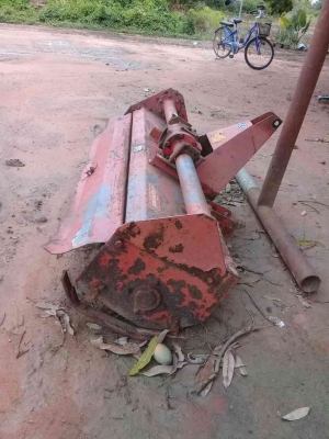 โลตาลี 180  ขายตามสภาพ ดอกจอกแตก  ( เอาไปเปลียนเอง  ) นอกนั้นใช้ได้หมดคับ   ราคา  20000  บาท   วันทูคอล 098 668-3479 dtac 094 283-9369 สิทธิ์ คับ