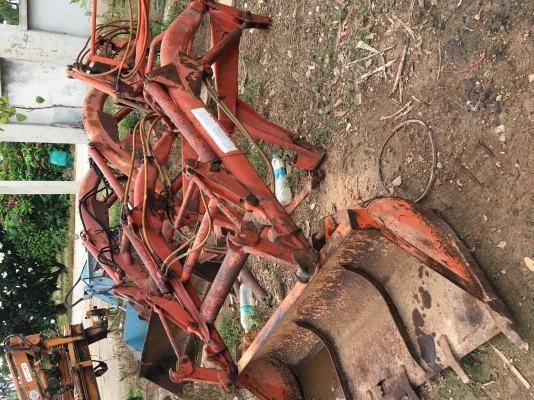 ขายชุดตักหน้าKUBOTA