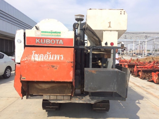 รถเกี่ยวสภาพดี DC60 ราคาเบาๆ รถเกี่ยวสภาพดี DC60 ราคาเบาๆ