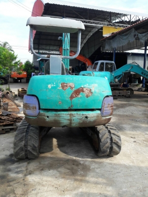 ขายKOMATSU PC40-7E มาใหม่  เก่าญี่ปุ่นแท้  เครื่องดำ  3,XXX  ชั่วโมง  ลองระบบกันได้ทุกวัน  โทร  089-3818694  ดวงนภา