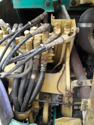 ขายKOMATSU PC40-7E มาใหม่  เก่าญี่ปุ่นแท้  เครื่องดำ  3,XXX  ชั่วโมง  ลองระบบกันได้ทุกวัน  โทร  089-3818694  ดวงนภา