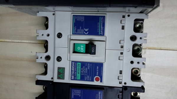 เบรคเกอร์ไฟฟ้า 3 เฟส ABB 400A MITSUBISHI 150A