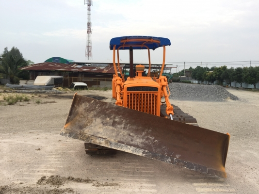 ขายรถแทรคเตอร์Komatsuรุ่นD20P3 นำเข้าจากญี่ปุ่น ไม่เคยใช้งานในไทย มีใบอินวอย มีดสไลด์4ทิศทาง ตีนเป็ด สภาพดีพร้อมใช้งานLine:Jiraroj2909