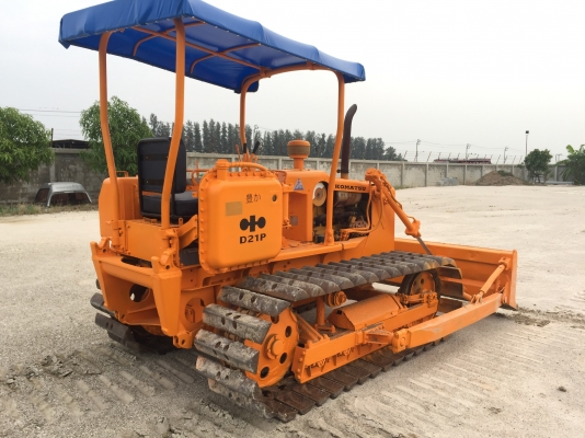 ขายรถแทรคเตอร์Komatsuรุ่นD20P3 นำเข้าจากญี่ปุ่น ไม่เคยใช้งานในไทย มีใบอินวอย มีดสไลด์4ทิศทาง ตีนเป็ด สภาพดีพร้อมใช้งานLine:Jiraroj2909