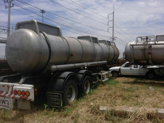 ขายพ่วงละ 350,000 หางพ่วงถังบรรจุกรดเกลือ 2 เพลา สภาพถังดี คัชซีสวย ยางพร้อมใช้เอกสารพร้อมโอน มี 3 หาง รถอยู่ กทม. 090-772-3710 090-772-3708