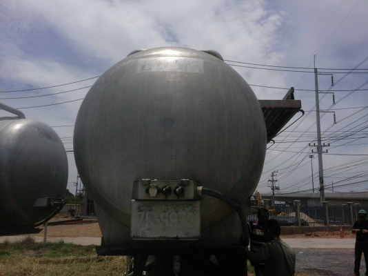 ขายพ่วงละ 350,000 หางพ่วงถังบรรจุกรดเกลือ 2 เพลา สภาพถังดี คัชซีสวย ยางพร้อมใช้เอกสารพร้อมโอน มี 3 หาง รถอยู่ กทม. 090-772-3710 090-772-3708