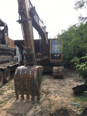 ขาย 225,000 บาท. KOMATSU PC150-3 เครื่อง 6BB1 -Turbo โช่หนา เอวแน่น เอกสารชื้อขาย  รถอยู่ จ.ยโสธร โทร&amp;ไอดีไลน์ 0610710295