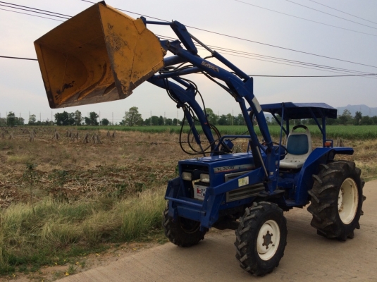 ขายรถไถติดตักครับ Iseki TL3200 32 แรงม้า ราคาเบาๆ เก่านอก ขายรถไถติดตักครับ Iseki TL3200 32 แรงม้า ราคาเบาๆ เก่านอก