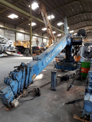 ขายเครนDongyang 8 ตัน บูม 5ท่อน ขายเครนDongyang 8 ตัน บูม 5ท่อน