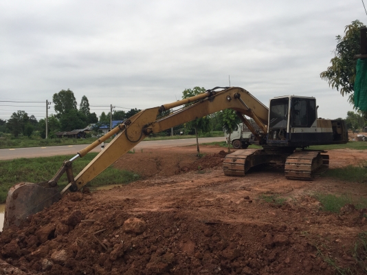 Komatsu PC200-5 เครื่องเดิม ปั้มเดิม เอวแน่น พร้อมใช้ครับ สวิงเร็ว ปั้มดี