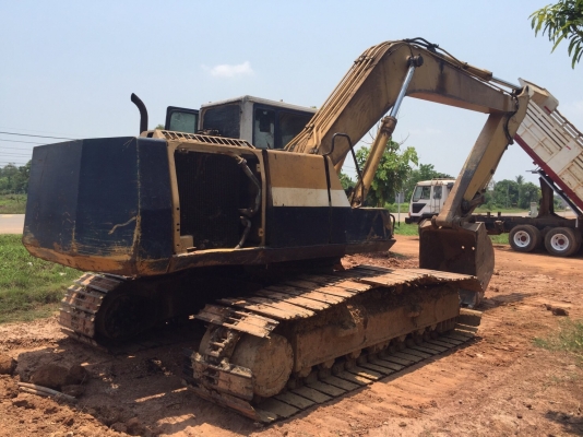 Komatsu PC200-5 เครื่องเดิม ปั้มเดิม เอวแน่น พร้อมใช้ครับ สวิงเร็ว ปั้มดี