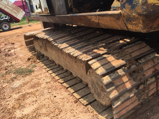 Komatsu PC200-5 เครื่องเดิม ปั้มเดิม เอวแน่น พร้อมใช้ครับ สวิงเร็ว ปั้มดี
