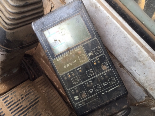Komatsu PC200-5 เครื่องเดิม ปั้มเดิม เอวแน่น พร้อมใช้ครับ สวิงเร็ว ปั้มดี