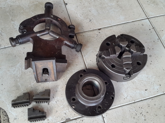 เครื่องกลึง 4 ฟุต 2 เพลา เกียร์บล็อก พร้อมใช้งาน สวยๆเดิมๆ ไฟบ้าน ด่วนๆๆ 45,000