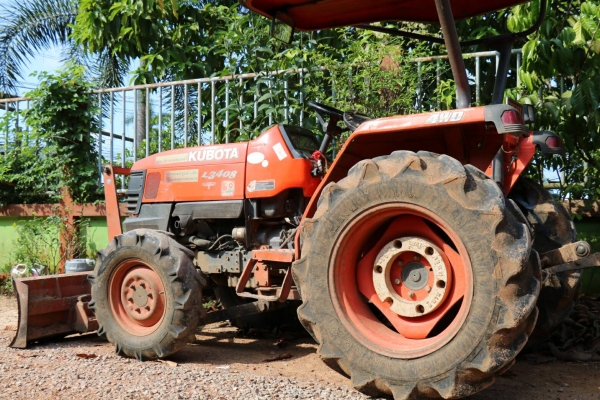 สามย่านแทรคเตอร์ ขายรถไถ KUBOTA L3408 พร้อมดันหน้า เครื่องดี เกียร์ดี ไฮดรอลิคดี มีทะเบียนพร้อมโอน สามย่านแทรคเตอร์ ขายรถไถ KUBOTA L3408 พร้อมดันหน้า เครื่องดี เกียร์ดี ไฮดรอลิคดี มีทะเบียนพร้อมโอน