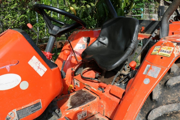 สามย่านแทรคเตอร์ ขายรถไถ KUBOTA L3408 พร้อมดันหน้า เครื่องดี เกียร์ดี ไฮดรอลิคดี มีทะเบียนพร้อมโอน สามย่านแทรคเตอร์ ขายรถไถ KUBOTA L3408 พร้อมดันหน้า เครื่องดี เกียร์ดี ไฮดรอลิคดี มีทะเบียนพร้อมโอน