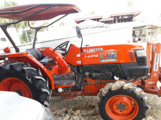 รถไถ 45 แรง   ปึ 53  เครื่องแห้งดี  พร้อมลุยงาน อุปกร  2 ชิ้น  ราคา  เบาฯฯ  240000  บาท  ต่อลองคับ     ดูรถ ที จ. สุรินทร์   วันทูคอล 098 668-3479 dtac 094 283-9369    สิทธิ์ คับ