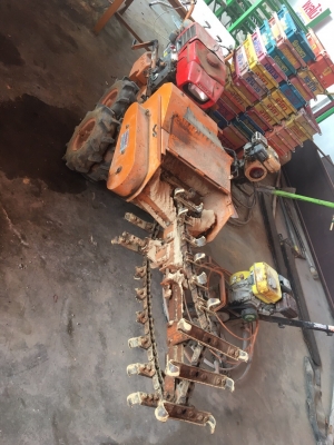 เครื่องขุดร่องดิน