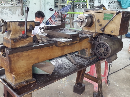แท่นกลึง 4 ฟุต 2 เพลา พร้อมใช้งาน ไฟบ้าน อุปกรณ์ครบๆๆ ด่วนๆๆ 45,000