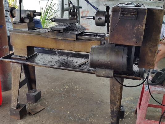แท่นกลึง 4 ฟุต 2 เพลา พร้อมใช้งาน ไฟบ้าน อุปกรณ์ครบๆๆ ด่วนๆๆ 45,000