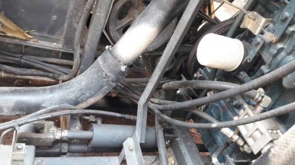 ขายคู่ 495,000 บาท   ขาย 465,000 บาท KUBOTA DC95GM 1800 ชม.  เล่มทะเบียน  ขาย 39,500 เทเลอรขึ้นรถเกี่ยว   รถอยู่ จ.อุบลราชธานี โทร&amp;ไอดีไลน์ 0610710295