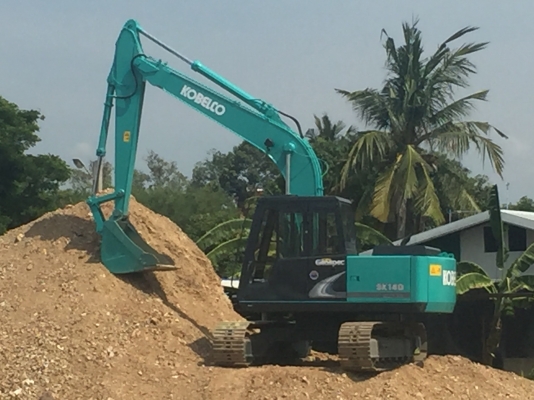 Kobelco sk045 เก่านอก ใบอินวอย รถไม่เคยใช้งานในไทย100\% รถเดิม รถสภาพนางฟ้า หกพันชั่วโมง สนใจติดต่อสอบถามได้ที่ 0802719535 คุณเบียร์