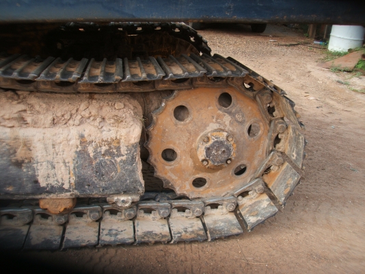 ขายรถแม็คโฮล โคมัตสุ รุ่น 12 HT ขายตัวเดิน เครื่อง ปั้ม โซ่ ชิ้นส่วนต่างๆ แยกขาย