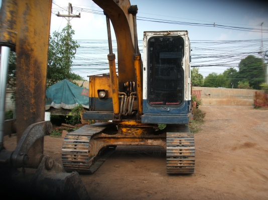 ขายรถแม็คโฮล โคมัตสุ รุ่น 12 HT ขายตัวเดิน เครื่อง ปั้ม โซ่ ชิ้นส่วนต่างๆ แยกขาย