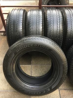 ยาง Bridgestone 265 65 17 กลางปี15 ดอกเต็ม ใช้ยาว มี2ชุด ราคาไม่แพง