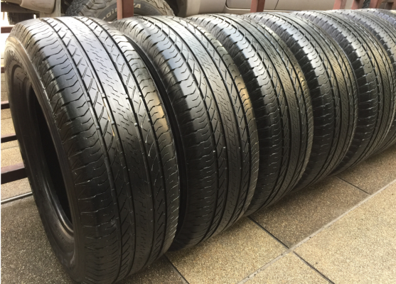 ยาง Bridgestone 265 65 17 กลางปี15 ดอกเต็ม ใช้ยาว มี2ชุด ราคาไม่แพง