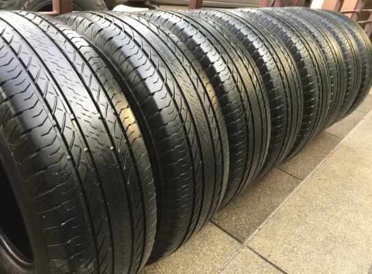 ยาง Bridgestone 265 65 17 กลางปี15 ดอกเต็ม ใช้ยาว มี2ชุด ราคาไม่แพง