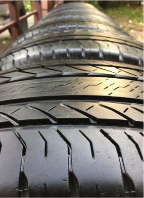 ยาง Bridgestone 265 65 17 กลางปี15 ดอกเต็ม ใช้ยาว มี2ชุด ราคาไม่แพง