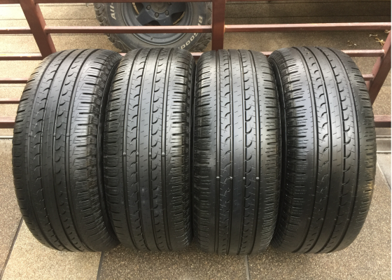 ยาง Goodyear 265 65 17 กลางปี15 ดอกเต็ม เนื้อนิ่มๆ ใช้กันยาว ราคาไม่แพง