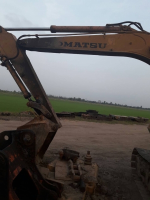 ขาย Komatsu Pc100-2 สภาพสวยพร้อมใช้ ต่อคุณอ๊อฟพิจิตร086-737-9991