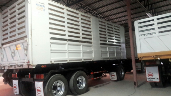 ขายครับ isuzu 360 ปี56 ปลายปีรถสวยพร้อมใช้งาน รวมน้ำหนักและกะบะที่ยังใส่ของได้ประมาณ 28 ตัน กว่า ขายทั้งสด และผ่อนครับ