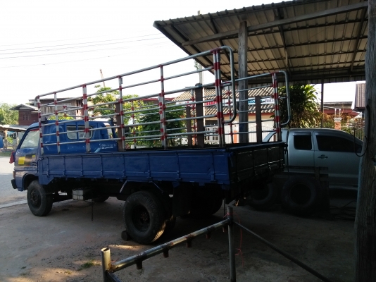ขายหกล้อKSเครื่อง110ฝาขาวเครื่องเกียร์เฟืองท้ายเดิมคอกเหล็กชัสซีสวยมาก ขายหกล้อKSเครื่อง110ฝาขาวเครื่องเกียร์เฟืองท้ายเดิมคอกเหล็กชัสซีสวยมาก