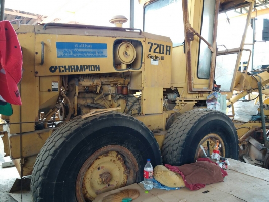 ขายรถเกรด CHAMPION 720A-3 สภาพพร้อมไช้เอกสารทะเบียน